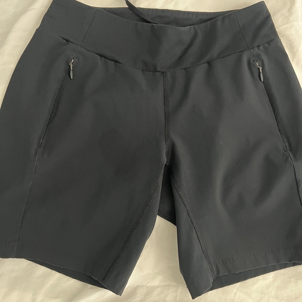 Columbia black shorts